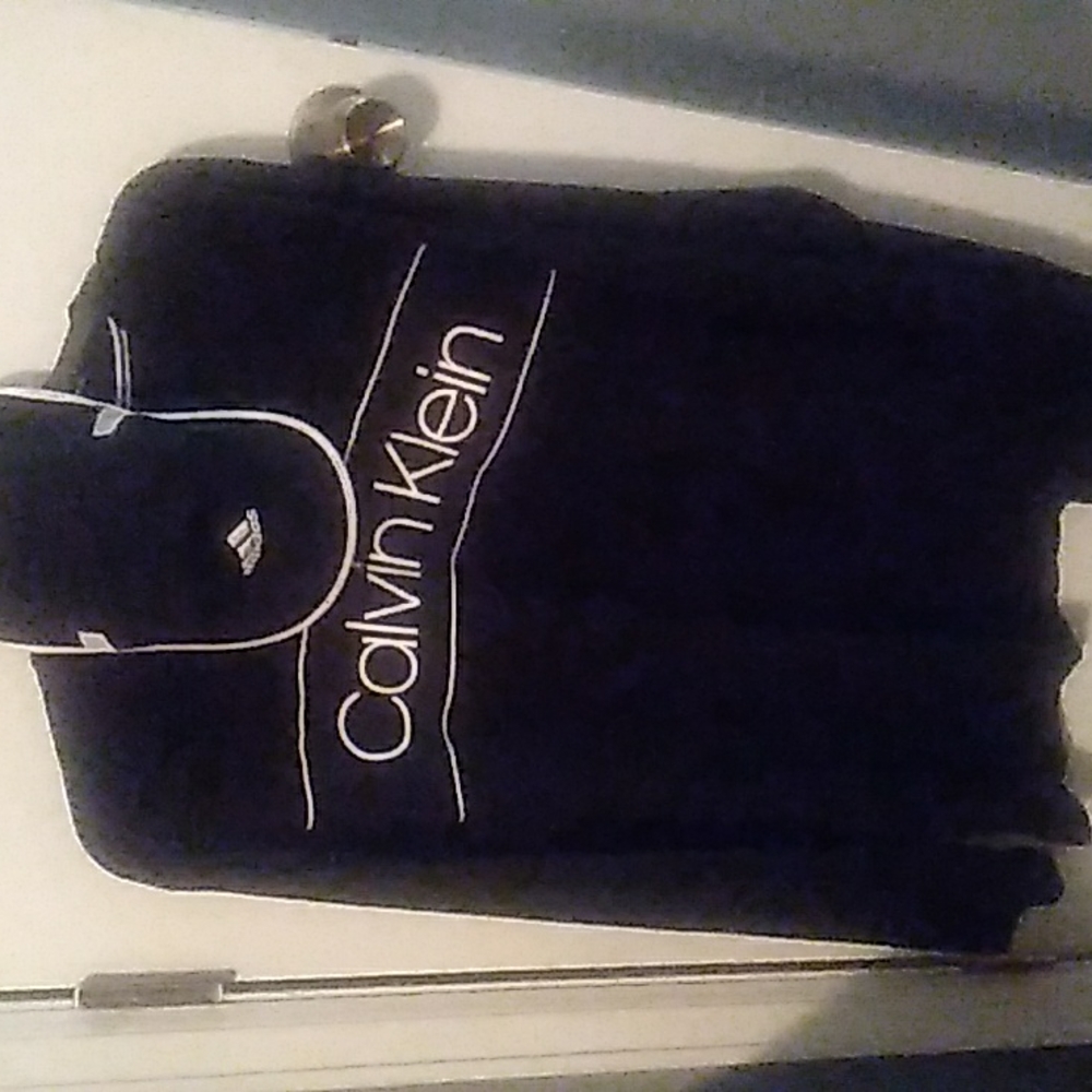 Calvin Klien shirt and addias hat